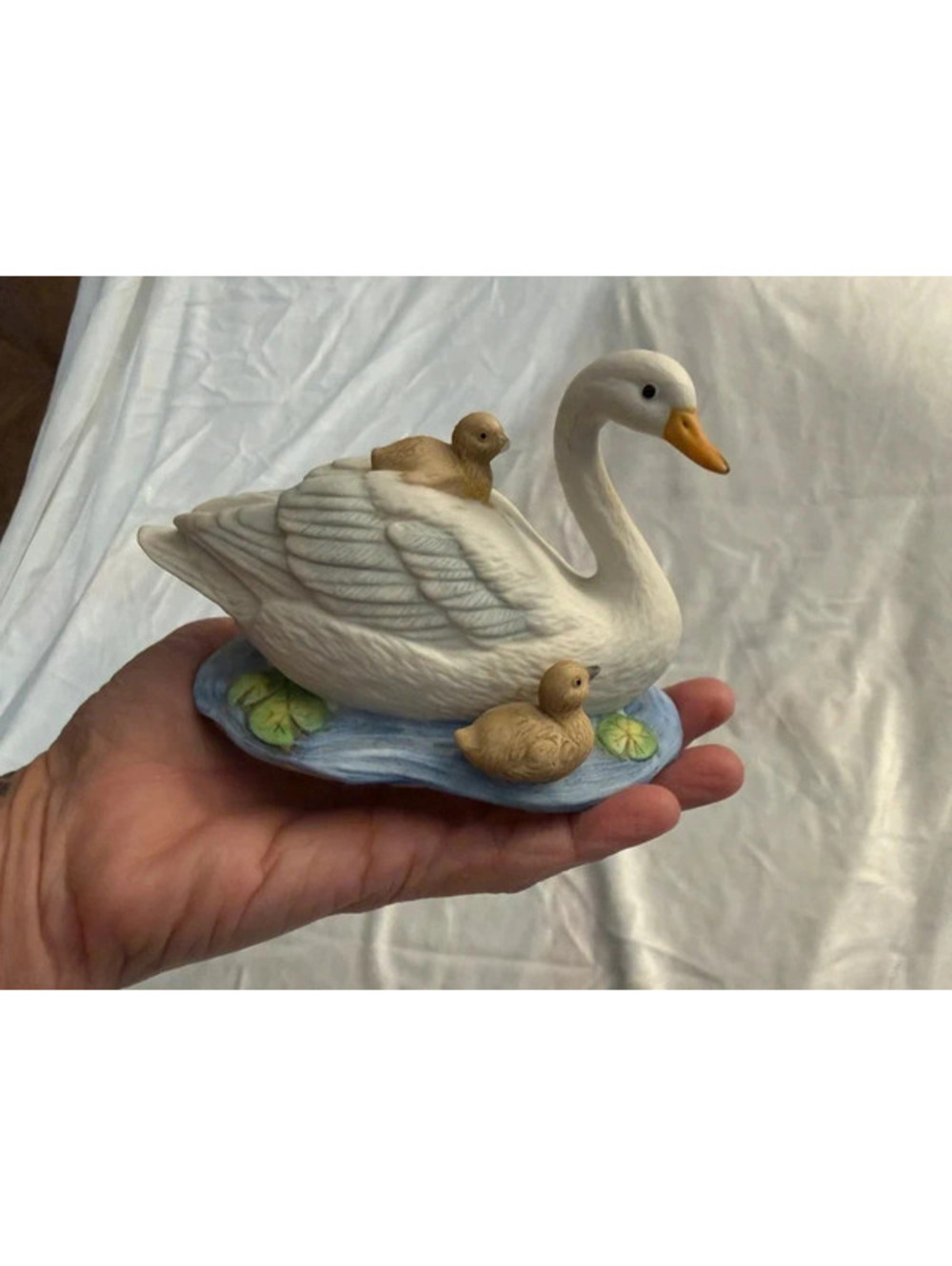 vintage Homco Swan and Cygnets Figurine (#1467)
